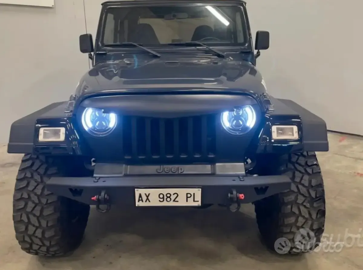 Usata Jeep Wrangler 118 CV (86 kW) 1998 SUV