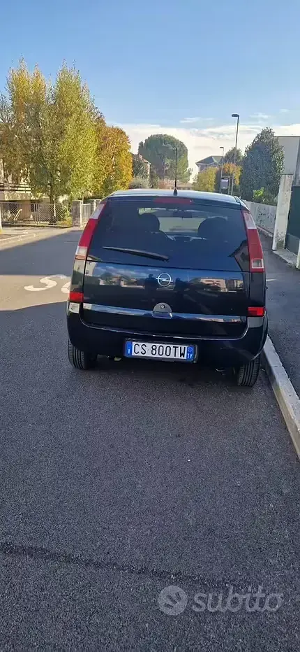Usata Opel Meriva 90 CV (66 kW) 2005 Nero Monovolume