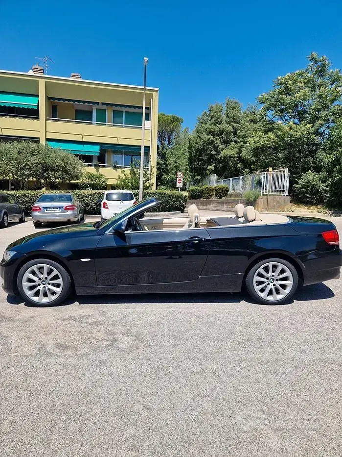 Usata BMW 325 Cabriolet 218 CV (160 kW) 2008 Nero Cabrio