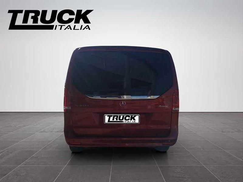 Usata Mercedes V300 Premium 239 CV (175 kW) 2022 Rosso Monovolume