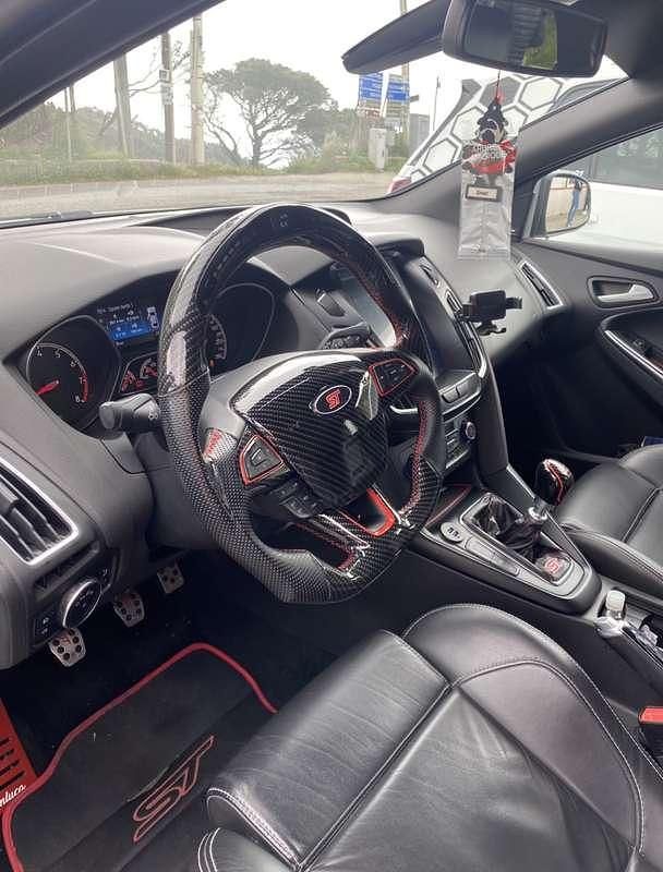 Usata Ford Focus ST 250 CV (183 kW) 2016 Bianco Berlina