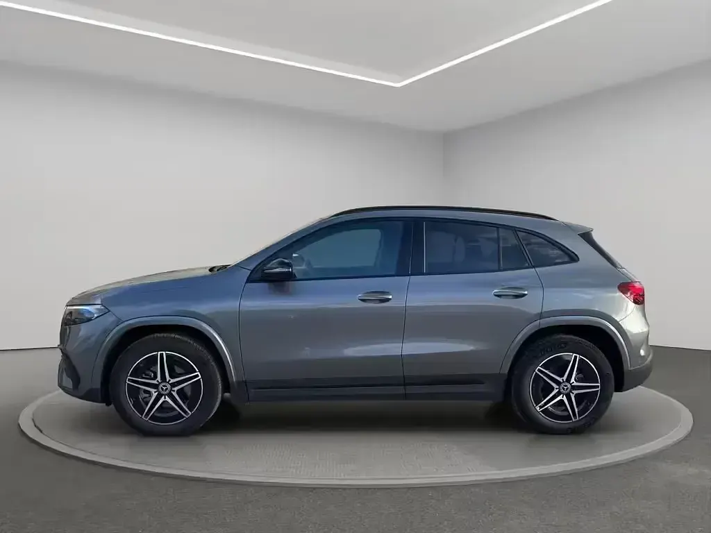 Usata Mercedes EQA250+ Premium 139 kW (190 CV) 2025 Grigio SUV