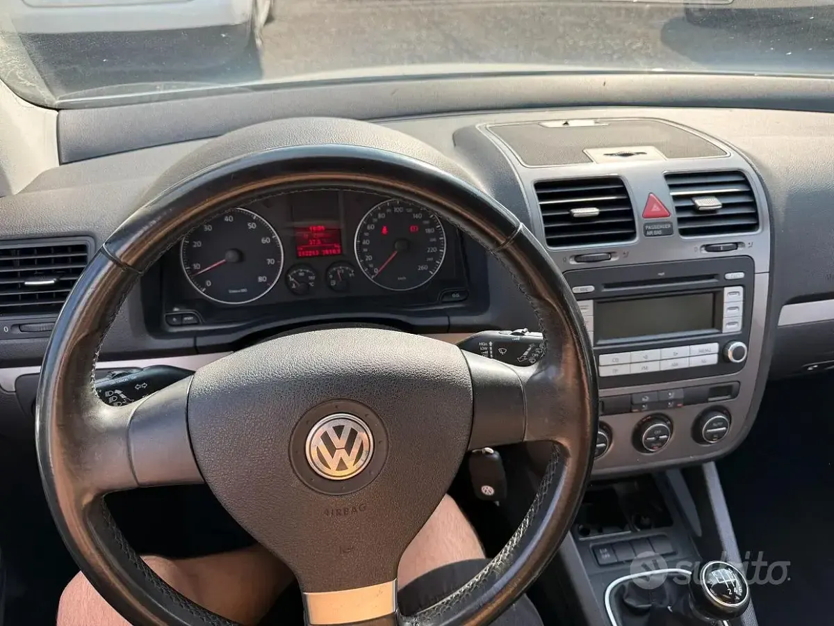 Usata VW Golf VI Comfortline 122 CV (89 kW) 2008 Grigio Utilitaria