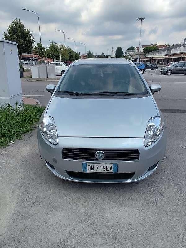 Usata Fiat Grande Punto 75 CV (55 kW) 2008 Utilitaria