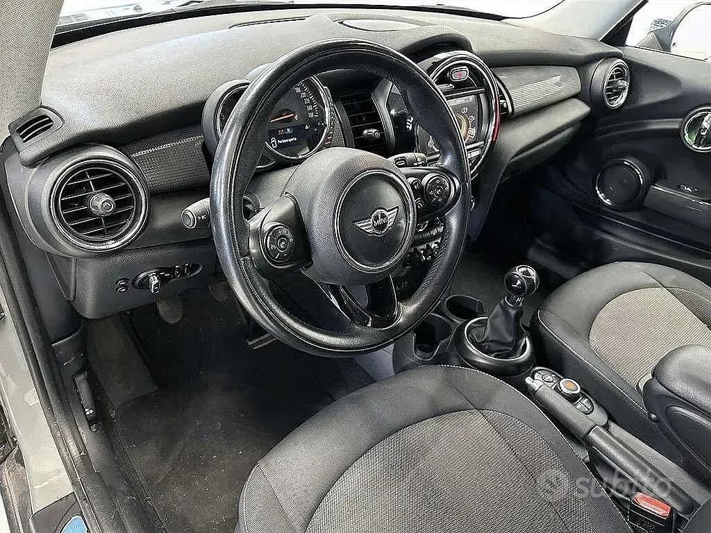 Usata Mini Cooper D 95 CV (69 kW) 2014 Grigio Utilitaria