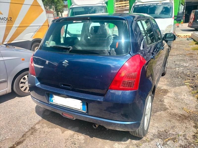 Usata Suzuki Swift 92 CV (67 kW) 2007 Blu Utilitaria