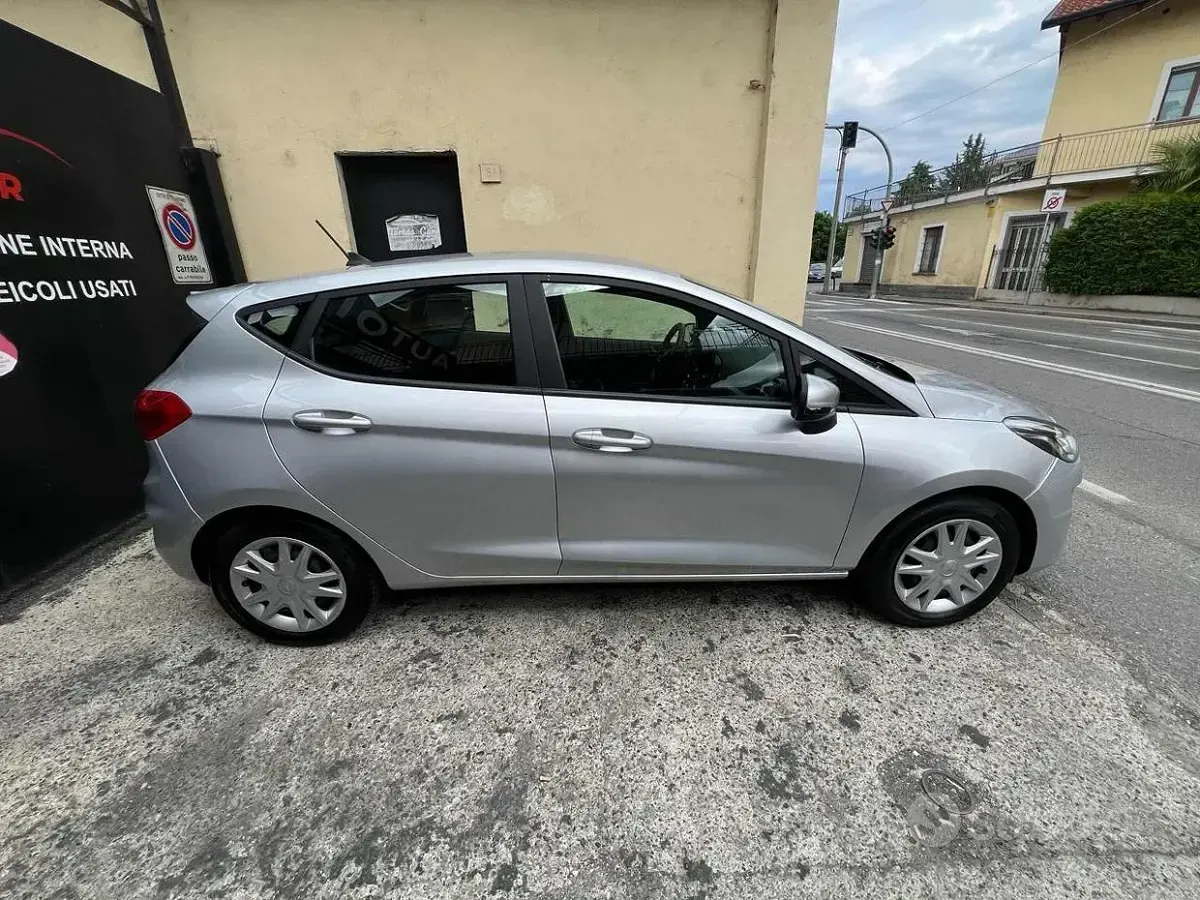 Usata Ford Fiesta S 75 CV (55 kW) 2021 Grigio Utilitaria