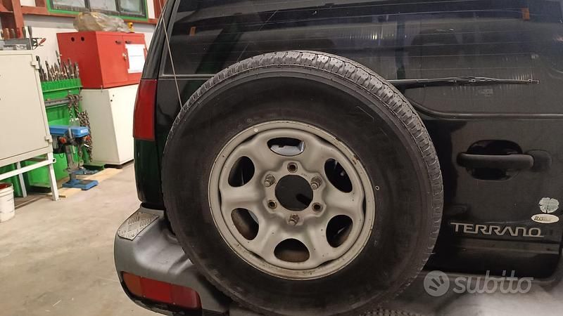Gebraucht Nissan Terrano 125 PS (91 kW) 1998 Schwarz SUV