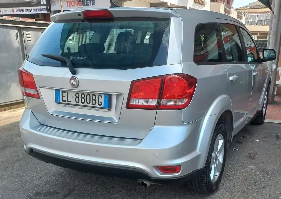 Usata Fiat Freemont 140 CV (102 kW) 2011 SUV