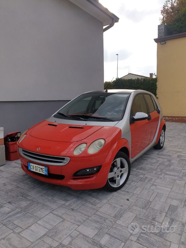 Rosso Usata 2005 Smart ForFour Passion Utilitaria | 1700 € (Cara) - Immagine 1/4