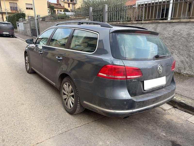 Usata VW Passat 105 CV (77 kW) 2011 Station wagon