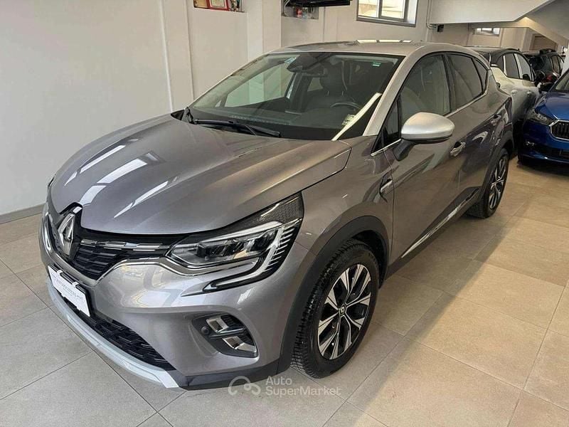 Grigio Usata 2024 Renault Captur Techno SUV | 18.500 € (Buon prezzo) - Immagine 1/4