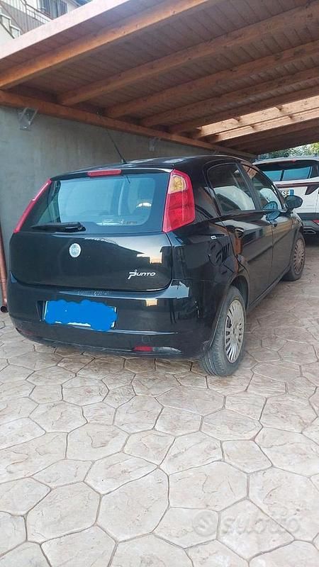 Usata Fiat Grande Punto Dynamic 90 CV (66 kW) 2007 Nero Utilitaria