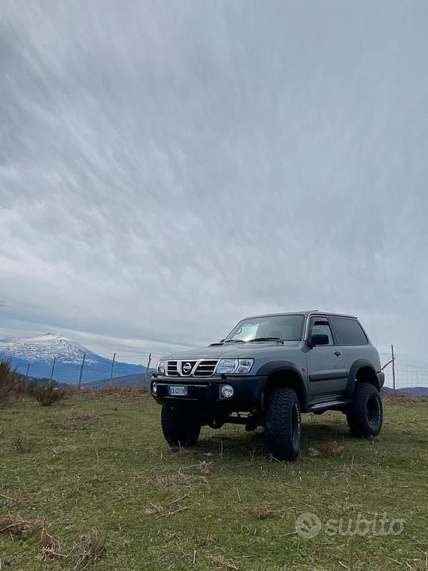 Usata Nissan Patrol 158 CV (116 kW) 2005 Grigio SUV