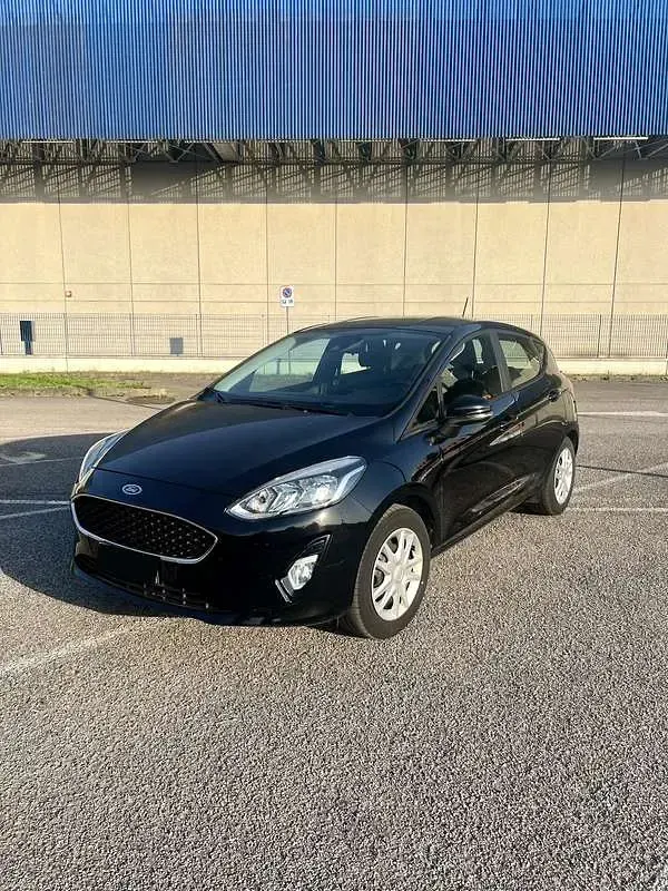 Usata Ford Fiesta 70 CV (51 kW) 2019 Nero Utilitaria