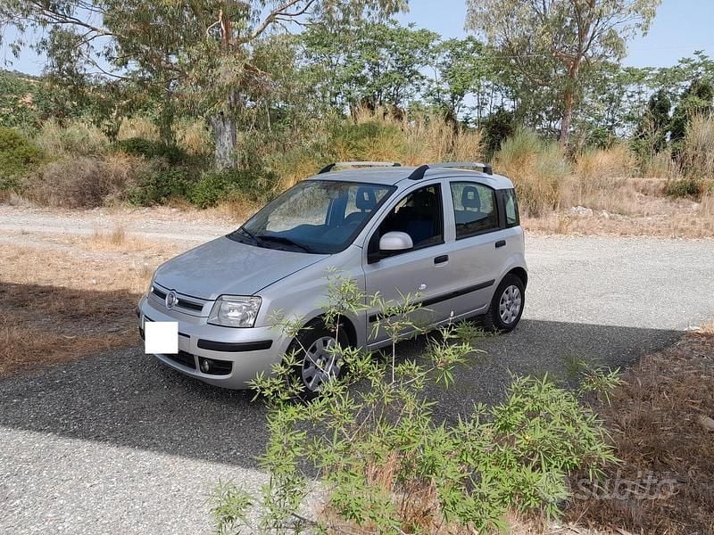Usata Fiat Panda Dynamic 69 CV (50 kW) 2011 Grigio Berlina