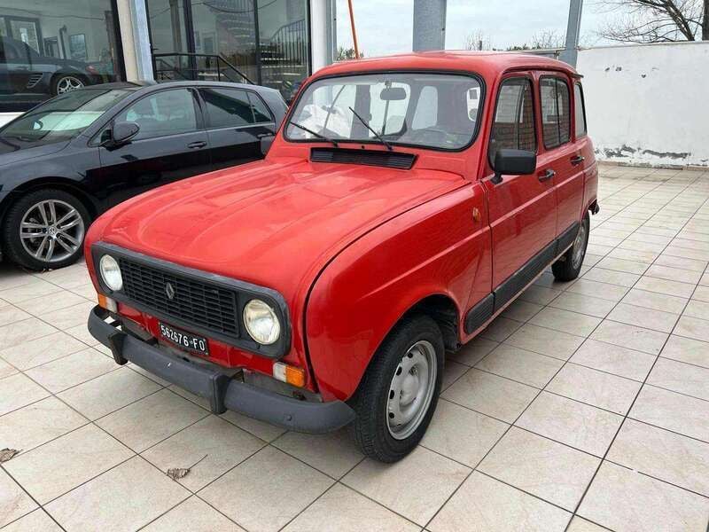 Rosso Usata 1984 Renault R4 Due volumi | 4400 € - Immagine 1/4