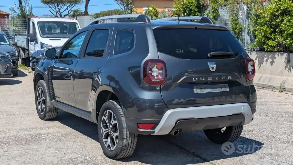 Usata Dacia Duster 101 CV (74 kW) 2020 Grigio SUV