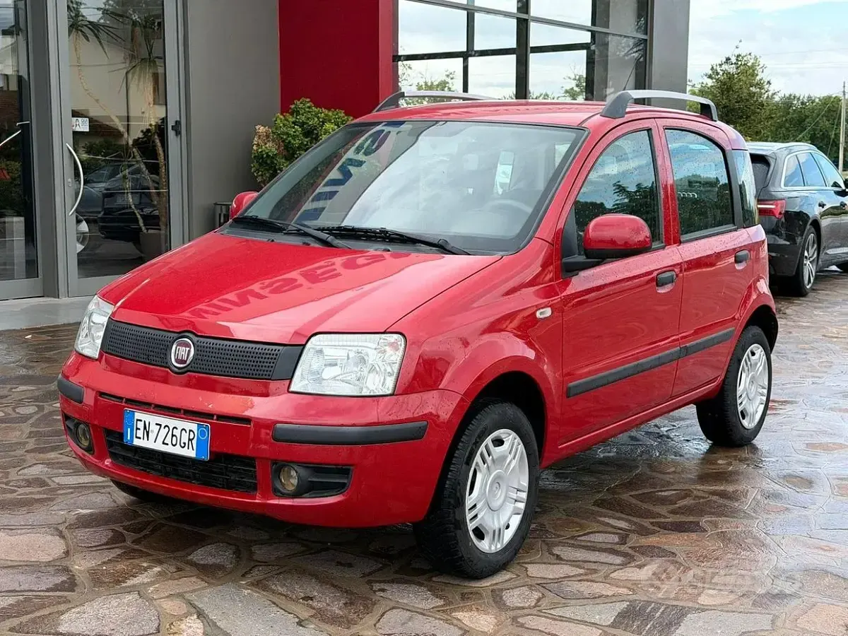Usata Fiat Panda 80 CV (58 kW) 2012 Rosso Utilitaria