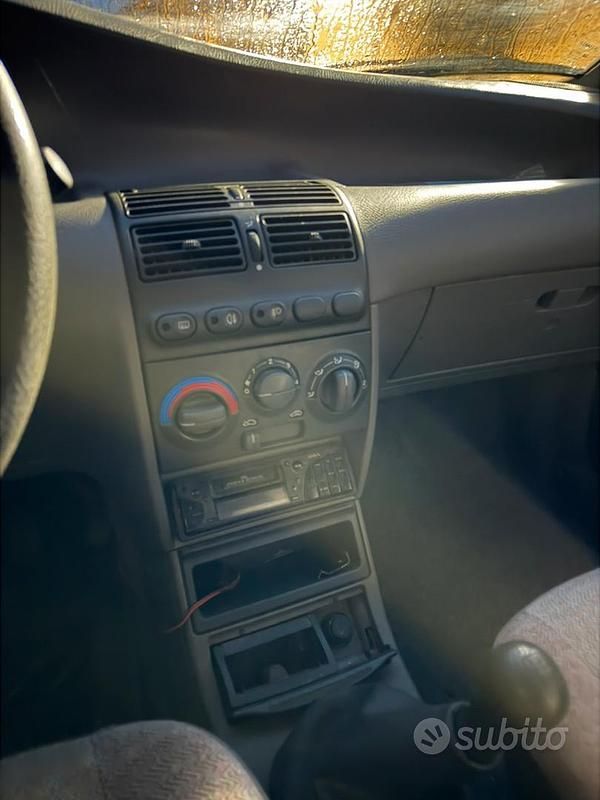 Usata Fiat Punto 73 CV (53 kW) 1995 Berlina
