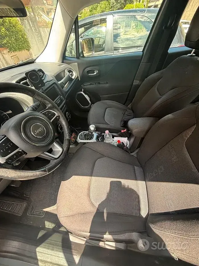Usata Jeep Renegade Longitude 120 CV (88 kW) 2018 Verde SUV