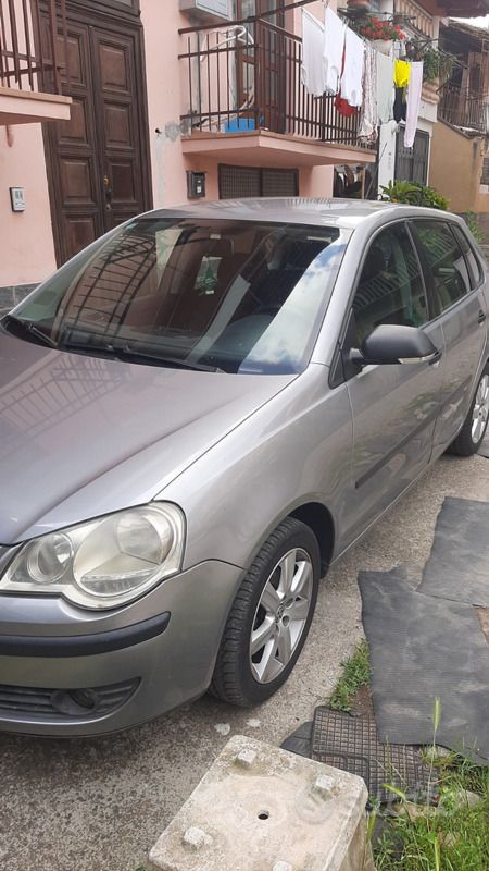 Usata VW Polo 54 CV (39 kW) 2006 Grigio Utilitaria