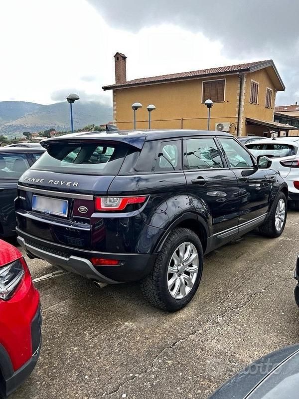 Usata Land Rover Range Rover evoque 150 CV (110 kW) 2019 Blu SUV