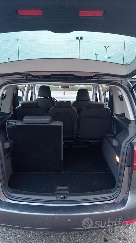 Usata VW Touran 105 CV (77 kW) 2014 Grigio Monovolume