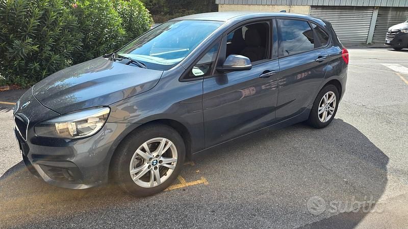 Usata BMW 216 Active Tourer Luxury Line 116 CV (85 kW) 2015 Grigio Monovolume