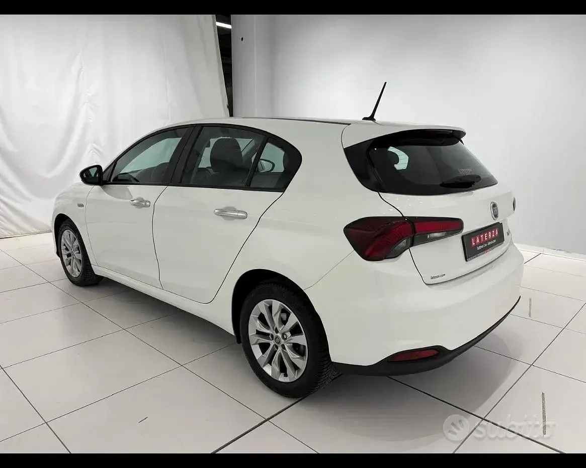 Usata Fiat Tipo Easy 95 CV (69 kW) 2018 Bianco Berlina