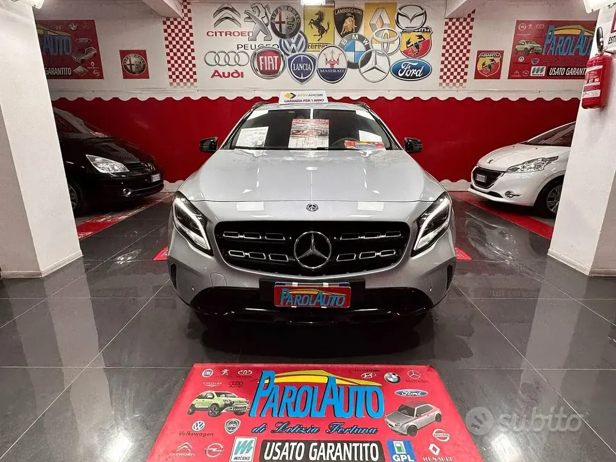 Usata Mercedes GLA200 Premium 136 CV (100 kW) 2019 Grigio SUV