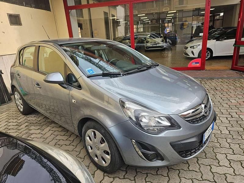 Usata Opel Corsa Edition 65 CV (47 kW) 2014 Grigio Utilitaria
