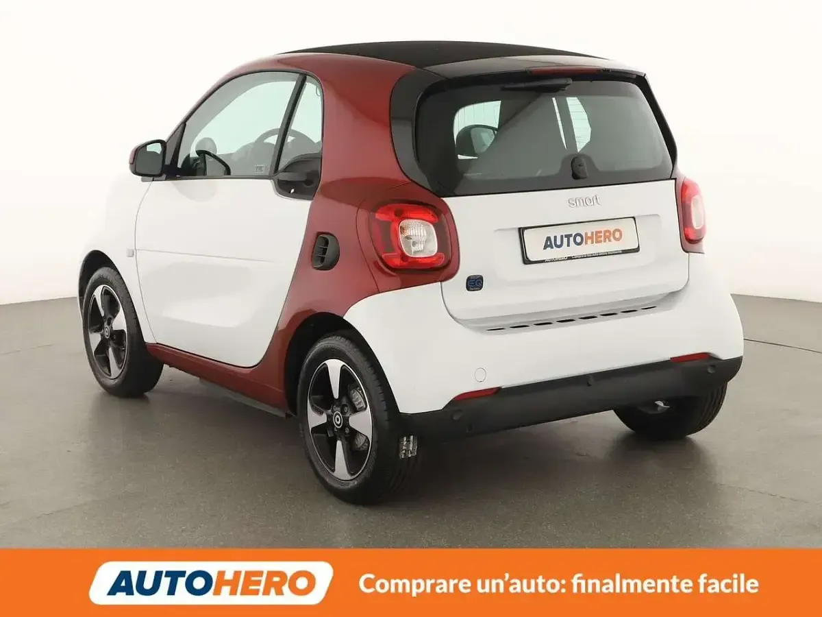 Usata Smart ForTwo Coupé Passion 60 kW (82 CV) 2021 Bianco Utilitaria