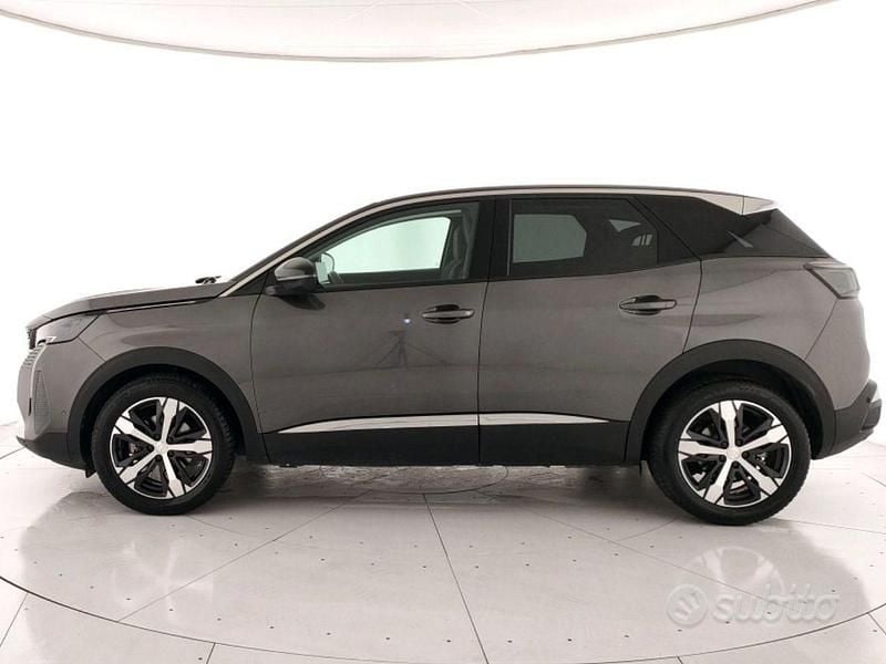 Usata Peugeot 3008 Allure 131 CV (96 kW) 2022 Grigio SUV