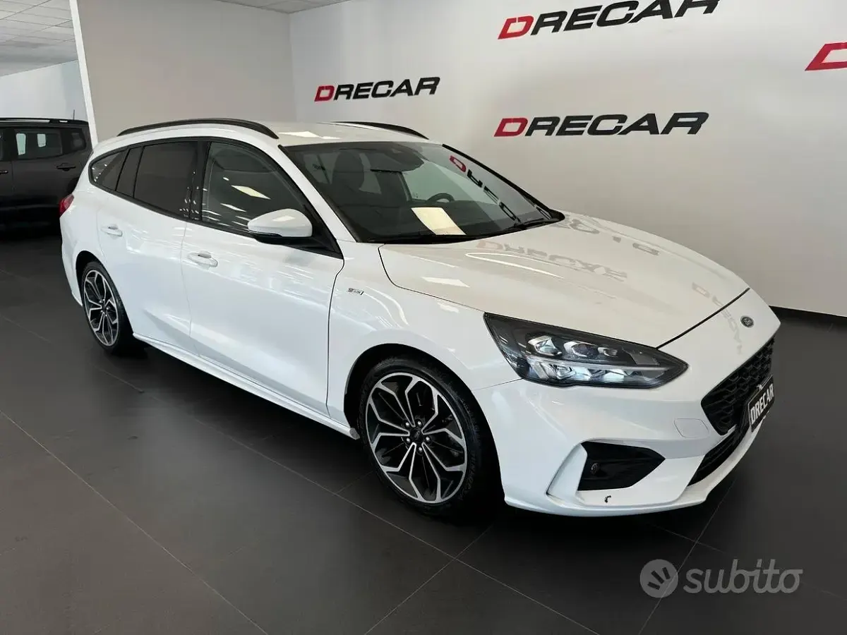 Usata Ford Focus ST 120 CV (88 kW) 2019 Bianco Station wagon