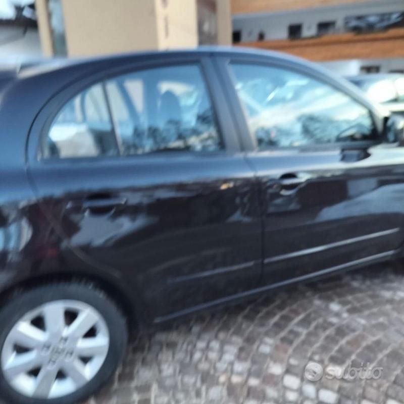 Usata Nissan Micra 60 CV (44 kW) 2011 Nero Utilitaria