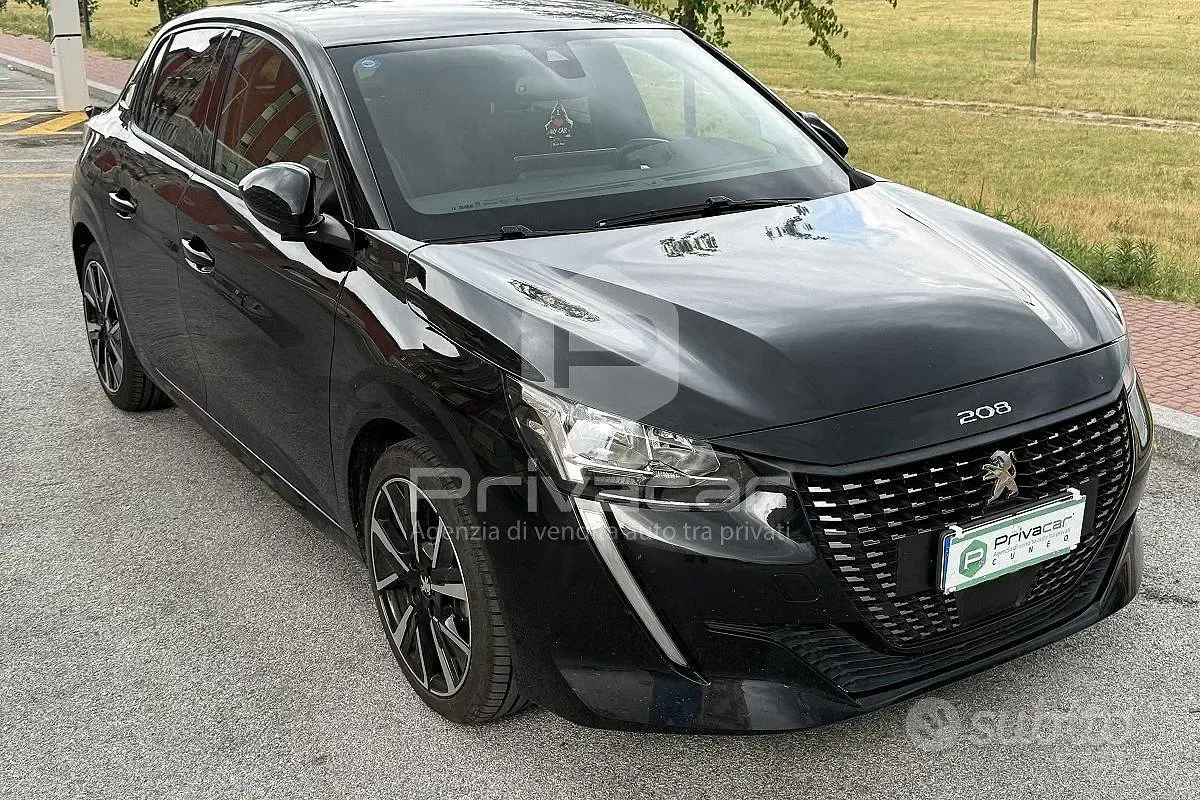 Usata Peugeot 208 Allure 101 CV (74 kW) 2019 Nero Utilitaria