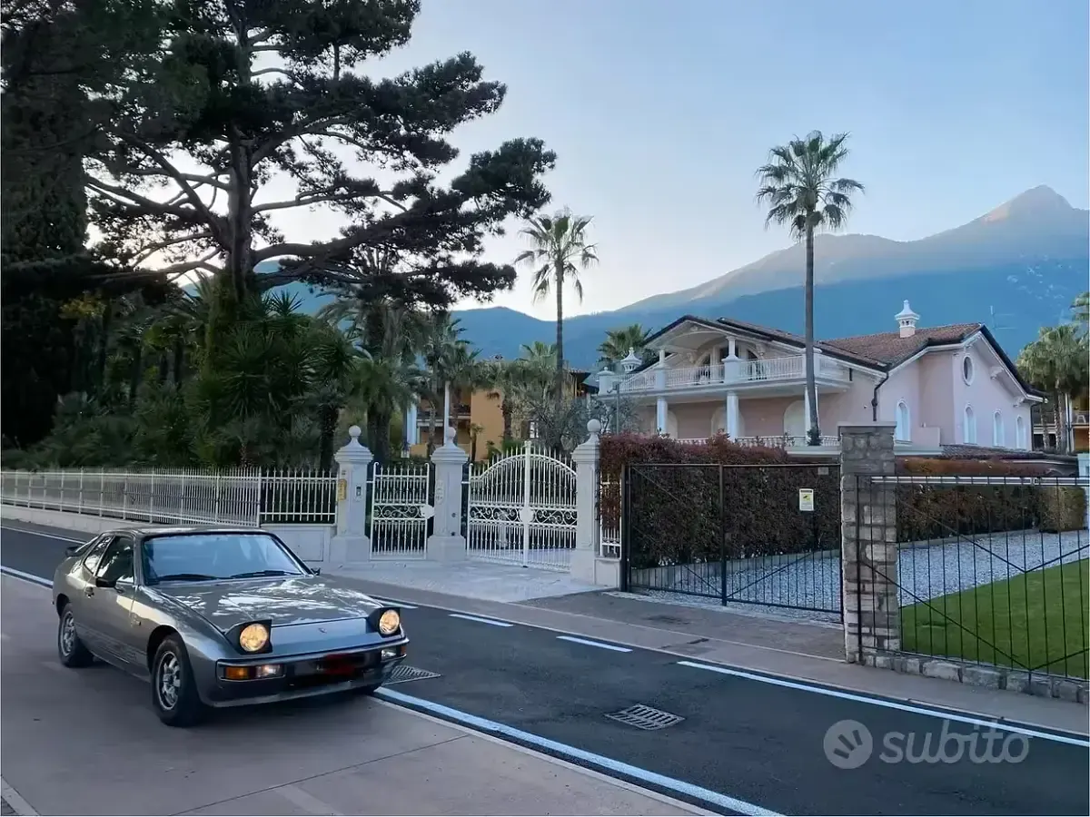 Usata Porsche 924 125 CV (91 kW) 1980 Grigio Coupé