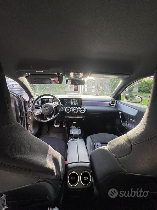 Usata Mercedes A200 Premium 150 CV (110 kW) 2021 Grigio Berlina