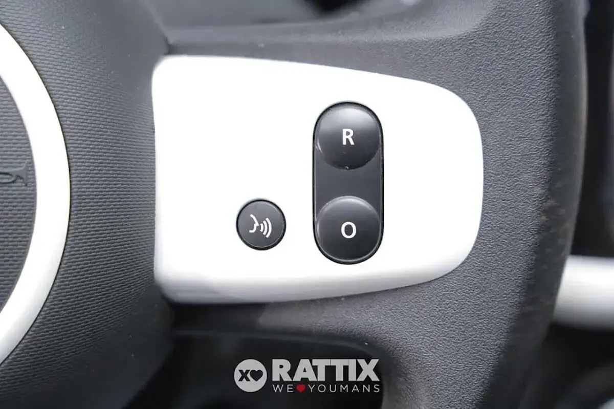 Usata Renault Twingo Equilibre 65 CV (47 kW) 2024 Blu shopping Utilitaria