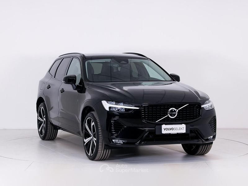 Nuova Volvo XC60 Plus 250 CV (183 kW) 2025 Nero SUV