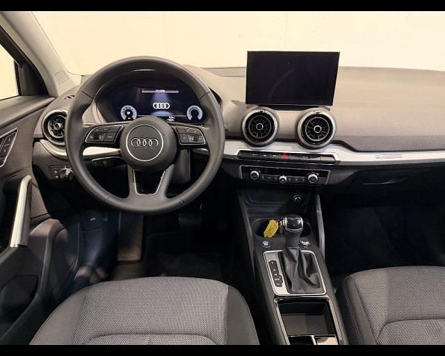 Usata Audi Q2 S-Line 150 CV (110 kW) 2025 Grigio daytona perlato SUV