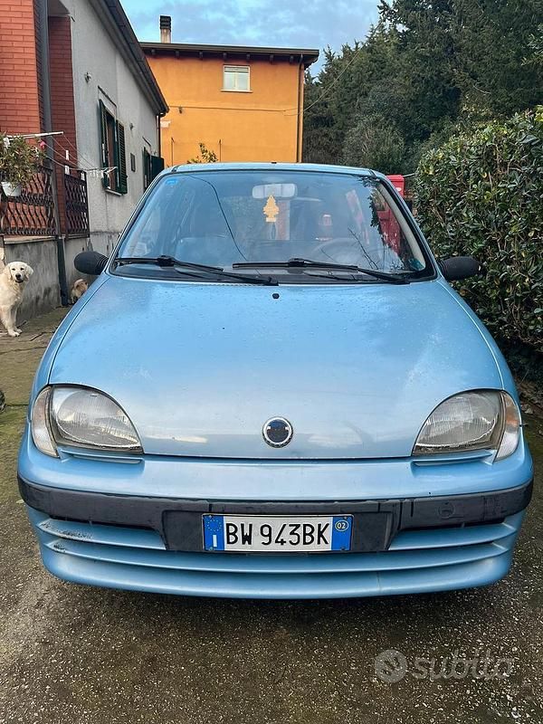 Blu Usata 2002 Fiat 600 Tre volumi | 1000 € (Buon prezzo) - Immagine 1/4