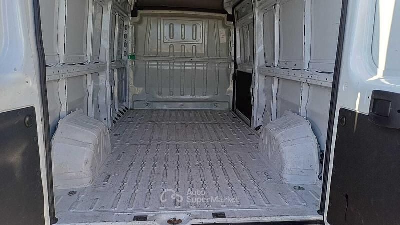 Usata Fiat Ducato 140 CV (102 kW) 2022 Bianco Furgone