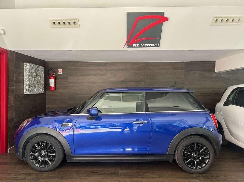 Usata Mini ONE 75 CV (55 kW) 2020 Blu/azzurro Utilitaria