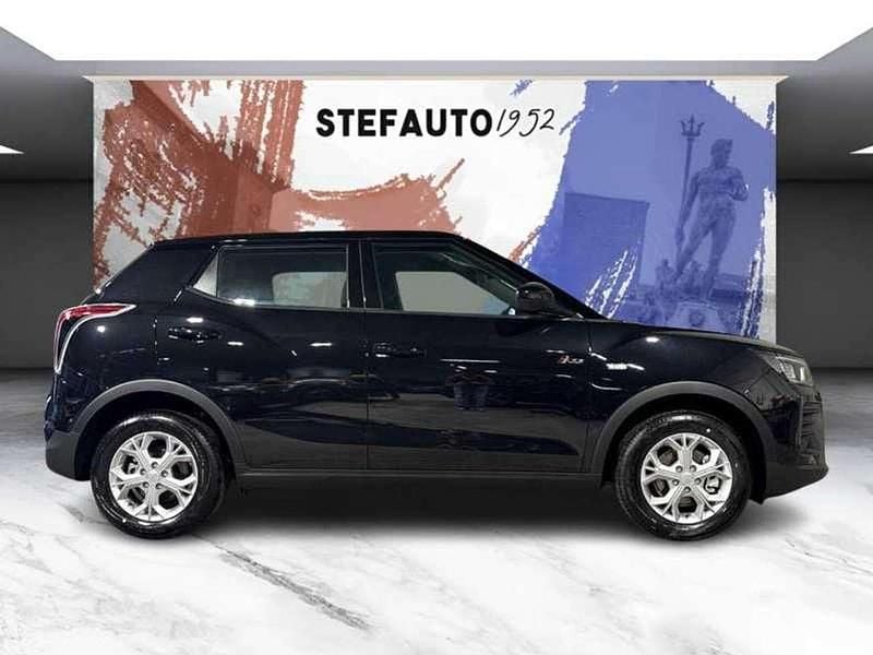 Nuova Ssangyong (KGM) Tivoli 135 CV (99 kW) 2026 Space black SUV