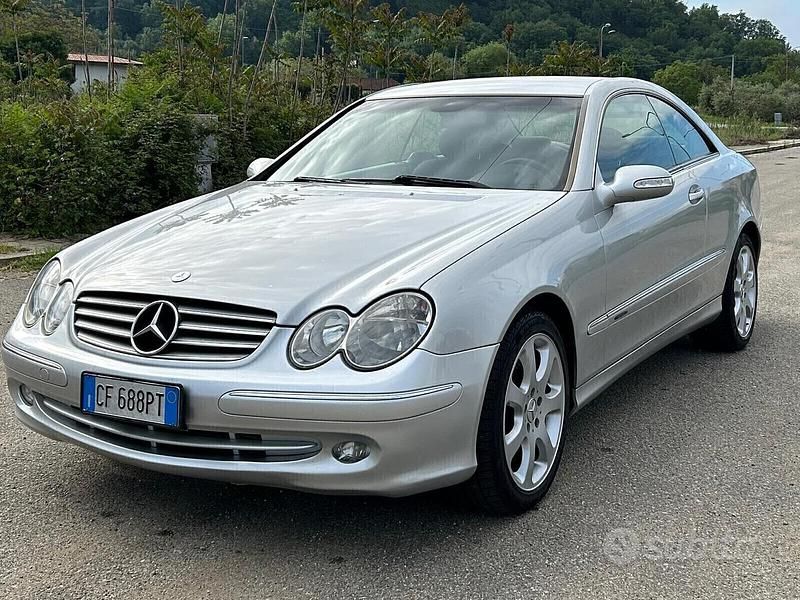 Usata Mercedes CLK270 Avantgarde 169 CV (124 kW) 2004 Grigio Coupé