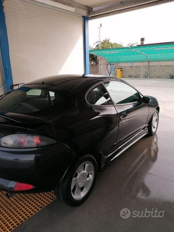 Usata Ford Puma 90 CV (66 kW) 1999 Nero Coupé