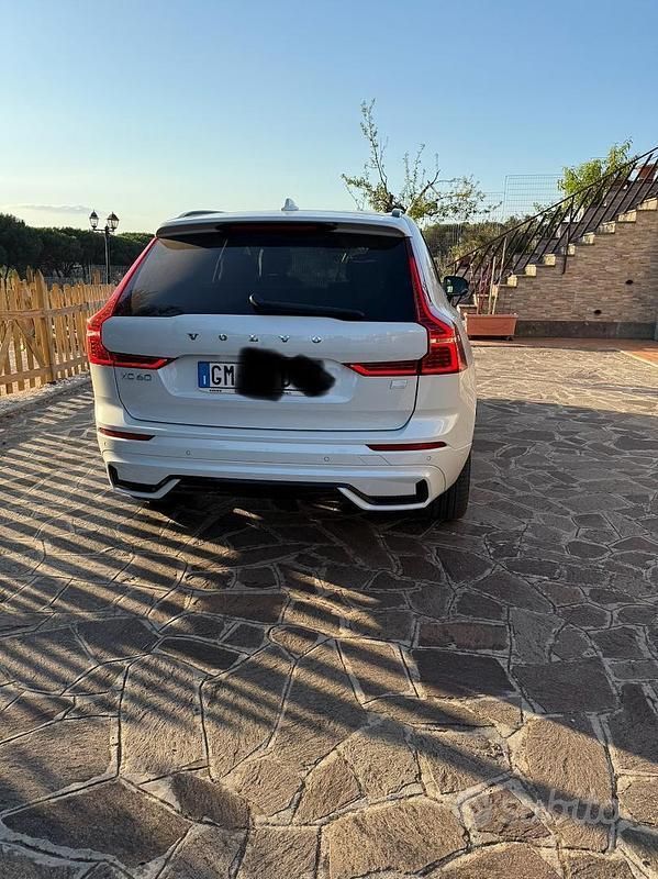 Usata 2022 Volvo XC60 SUV | 50.000 € (Super prezzo) - Immagine 1/4