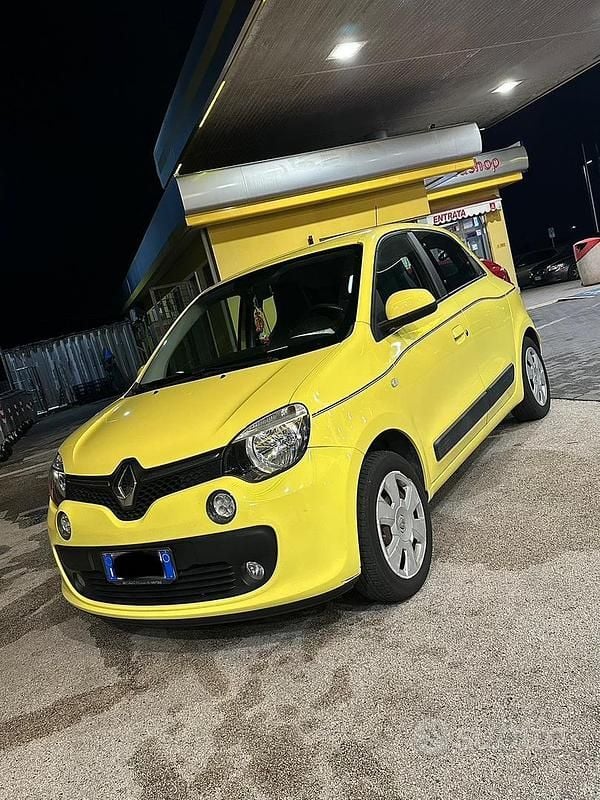 Usata Renault Twingo 65 CV (47 kW) 2018 Giallo Utilitaria